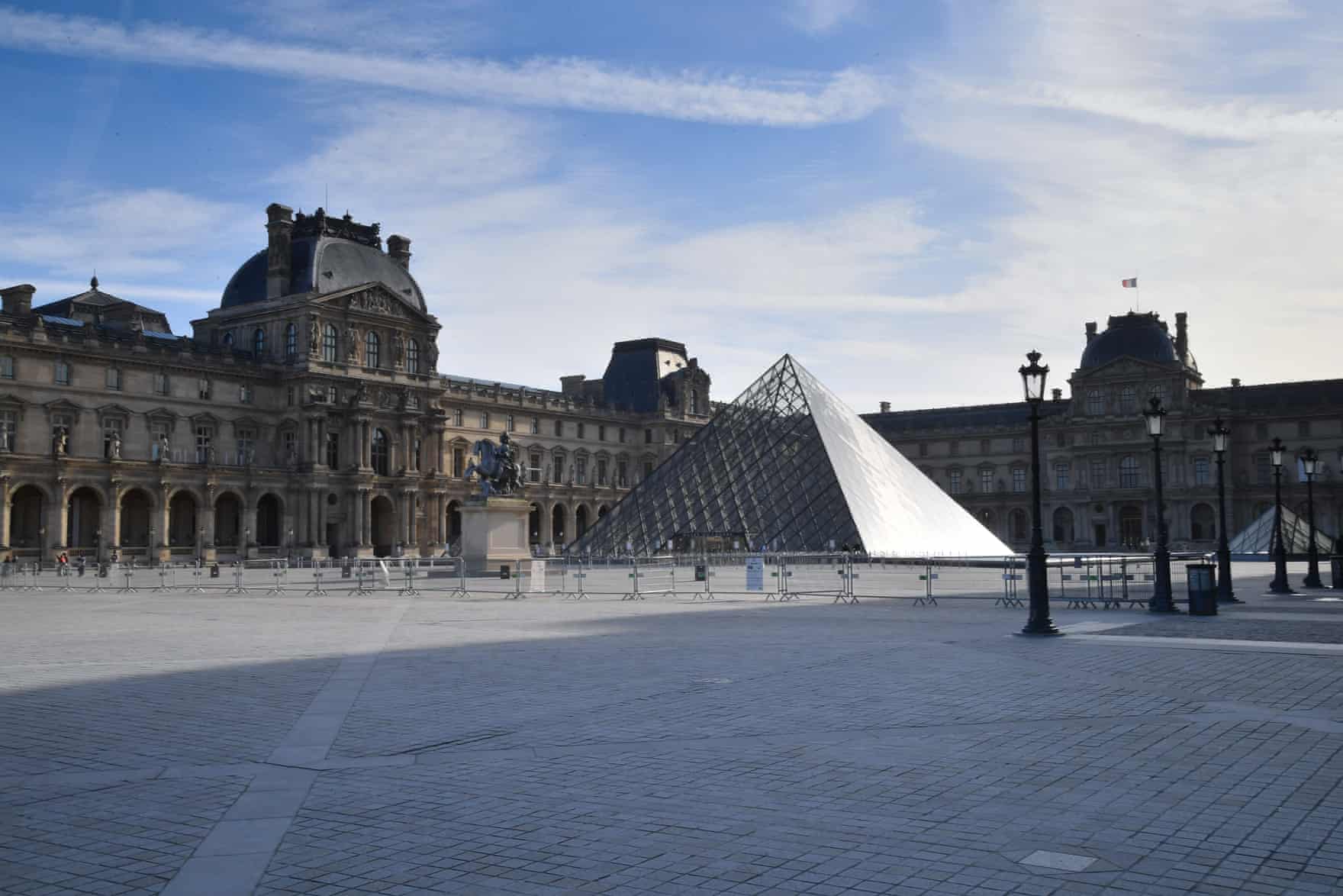 Lockdown na Franca Louvre